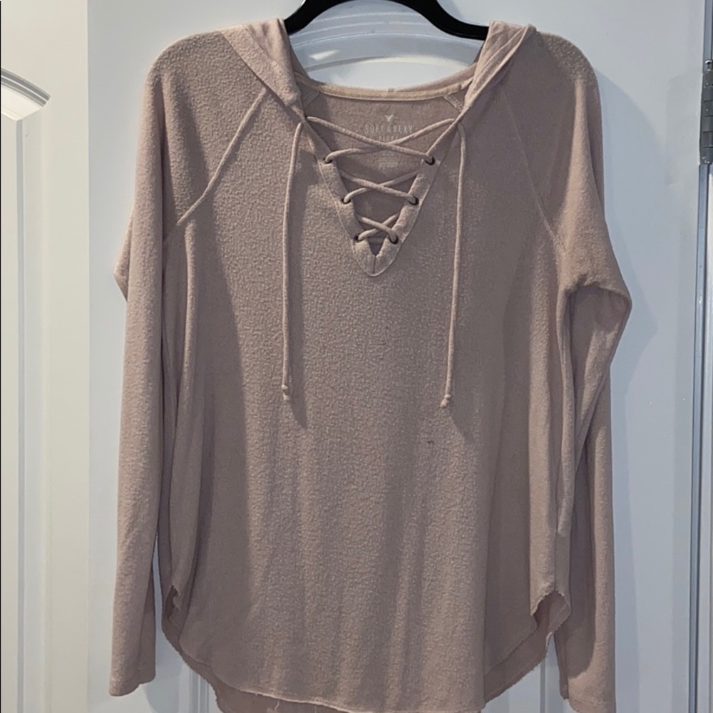 American Eagle pink pull-string shirt with hood